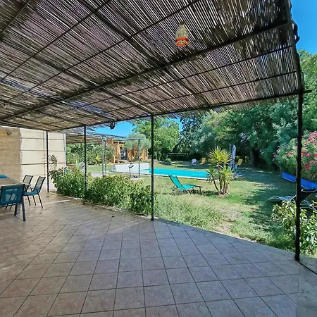 Mas De La Maleroubine Nimes